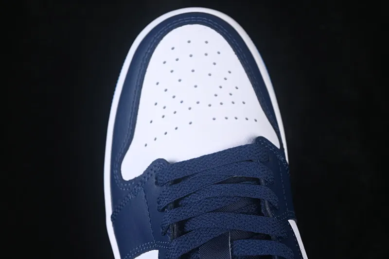 All categories Air Jordan Jordan series basketball shoes Air Jordan 1 Low G version pure original Air Jordan 1 Low AJ1 Joe 1 white and blue low-top retro cultural basketball shoes 553558-404